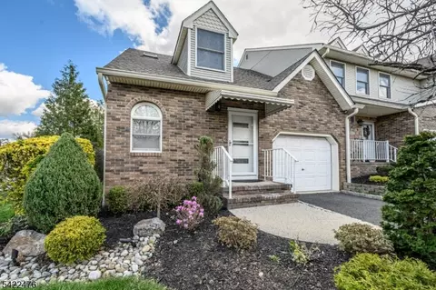 675 Raritan Rd #24, Clark, NJ 07066