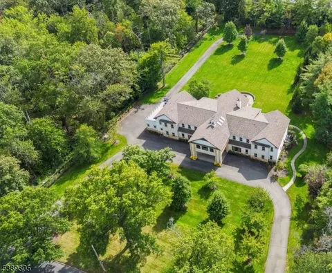 882 S Orange Ave, Short Hills, NJ 07078