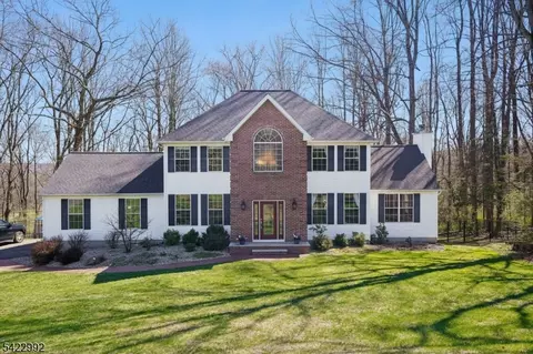 23 Midland Dr, Great Meadows, NJ 07838
