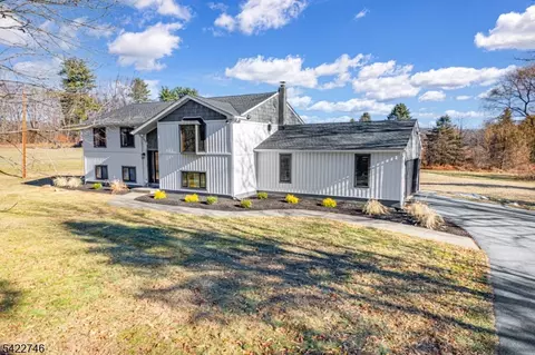 37 Newton Ave, Branchville, NJ 07826