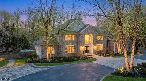 42 Calais Rd, Mendham Twp, NJ 07945