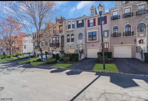 451 Hartford Dr, Nutley, NJ 07110