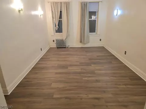 135 40th, Union City, NJ 07087
