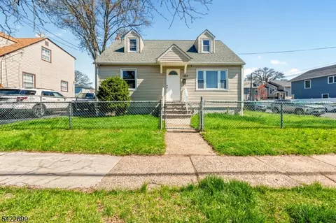 1302 Bower St, Linden, NJ 07036
