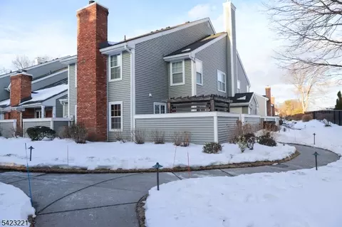332 Greenbriar UNIT 8, Union, NJ 07083