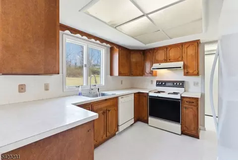 193 Bryans Rd, Hampton, NJ 08827 photo 11