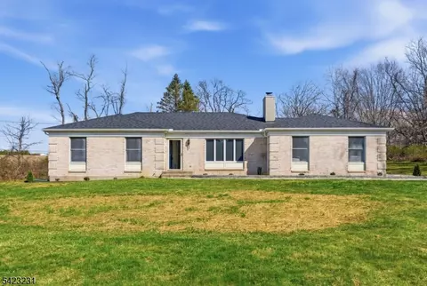 193 Bryans Rd, Hampton, NJ 08827