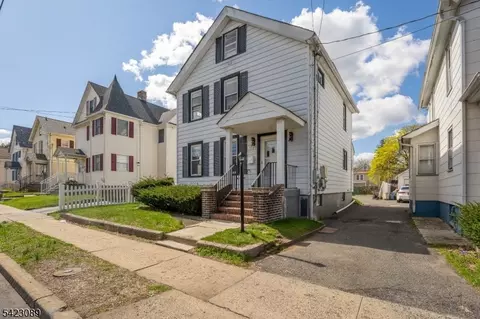175 Duer St, North Plainfield, NJ 07060 photo 3