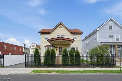 35 Bedford St, East Orange, NJ 07018
