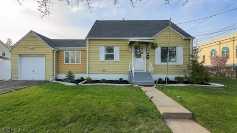 353 E Grant Ave, Roselle Park, NJ 07204