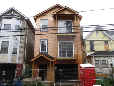 71 N 14th St, Newark, NJ 07107
