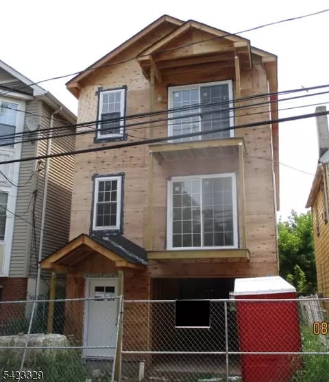 71 N 14th St, Newark, NJ 07107