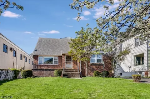 261 Terhune Ave, Passaic, NJ 07055 photo 3