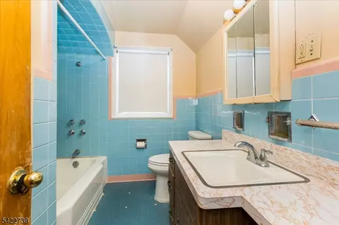 261 Terhune Ave, Passaic, NJ 07055 photo 27
