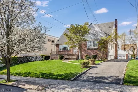 261 Terhune Ave, Passaic, NJ 07055 photo 4