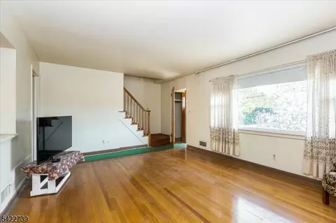 261 Terhune Ave, Passaic, NJ 07055 photo 6