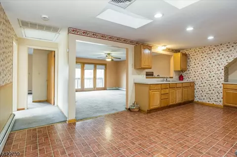 261 Terhune Ave, Passaic, NJ 07055 photo 16