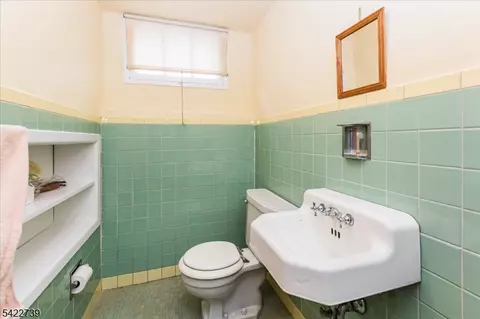 261 Terhune Ave, Passaic, NJ 07055 photo 29