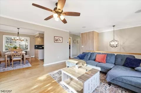 79 Truman Blvd, Oakland, NJ 07436
