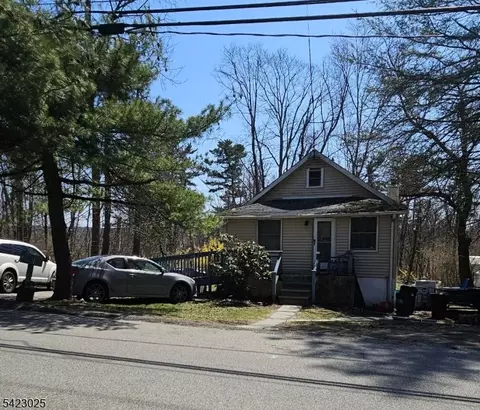 5 Banker Rd, Hewitt, NJ 07421