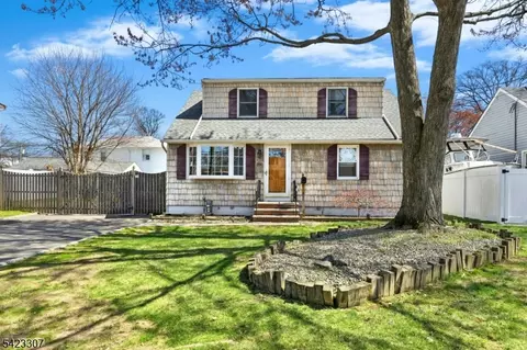 348 Maplewood Ave, Kenilworth, NJ 07033