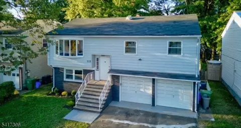 215 E 10th Ave, Roselle, NJ 07203