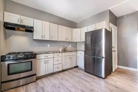 357 16th Ave, Irvington, NJ 07111