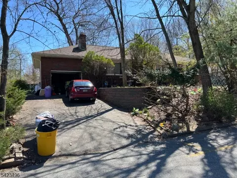 194 Lincoln Ave, Little Falls Twp, NJ 07424