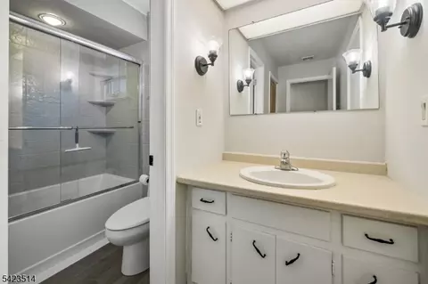 10 Laurel Trl, Kinnelon, NJ 07405 photo 15