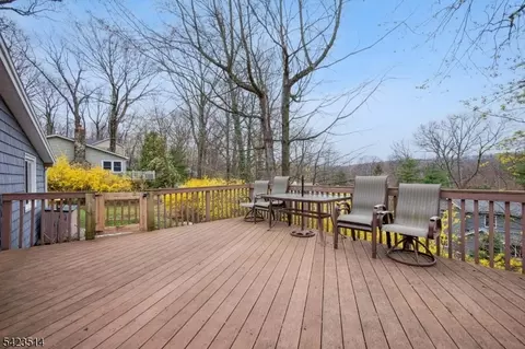 10 Laurel Trl, Kinnelon, NJ 07405 photo 30
