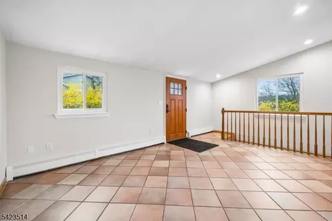 10 Laurel Trl, Kinnelon, NJ 07405 photo 7