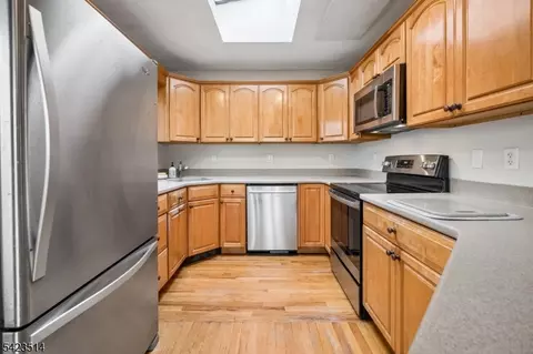 10 Laurel Trl, Kinnelon, NJ 07405 photo 11
