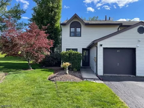 23 Peach Ct, Flemington, NJ 08822