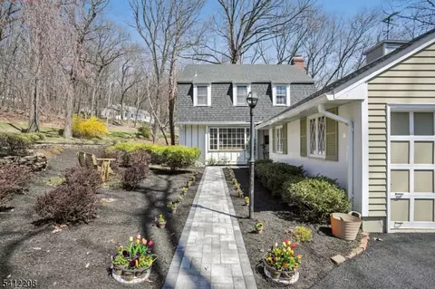 14 Long Ridge Rd, Randolph, NJ 07869