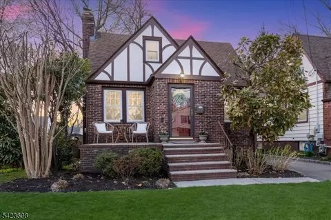 111 Columbia Ave, Cranford, NJ 07016
