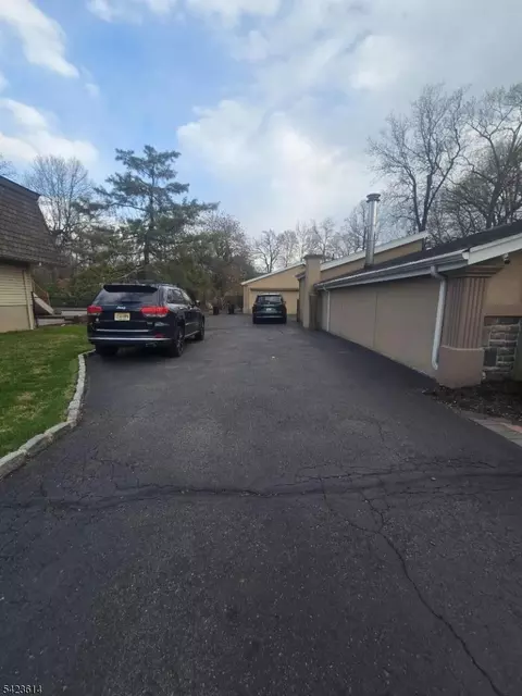6 Wills Ave, Wayne, NJ 07470 photo 4