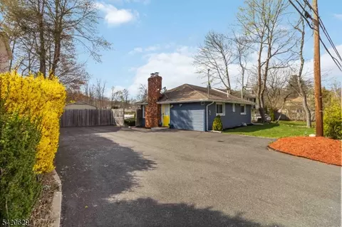 5453 Berkshire Valley Rd, Oak Ridge, NJ 07438