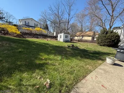 12 Storms Ave, Haskell, NJ 07420 photo 8