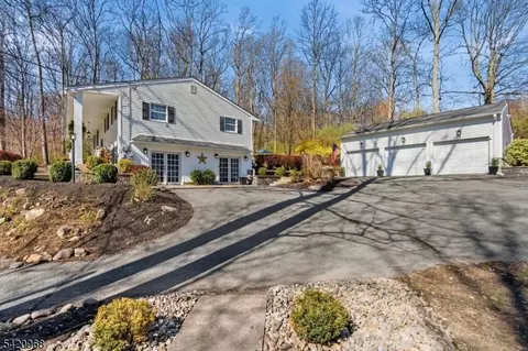 97 Mount Rascal Rd, Hackettstown, NJ 07840 photo 4
