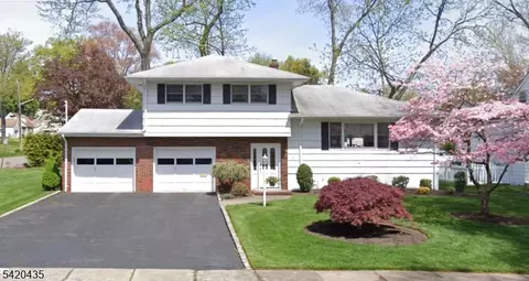 114 Pawnee Rd, Cranford, NJ 07016