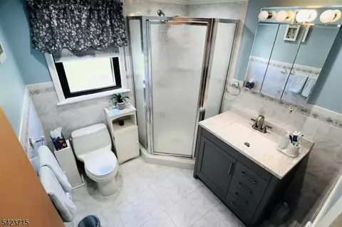 Bath - 58 William St, Dover, NJ 07801 photo 2 of 4