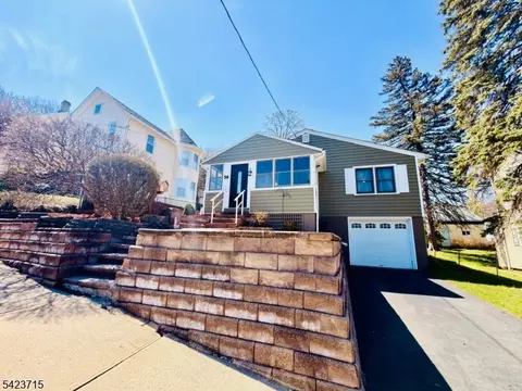 58 William St, Dover, NJ 07801 photo 2