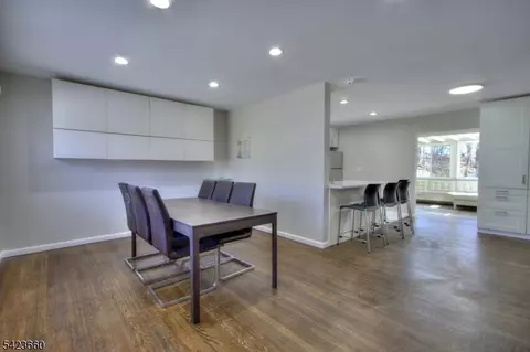 Dining - 15 John St, Passaic, NJ 07055 photo 1 of 2