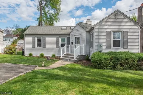 22 Tioga Ave, Lake Hiawatha, NJ 07034
