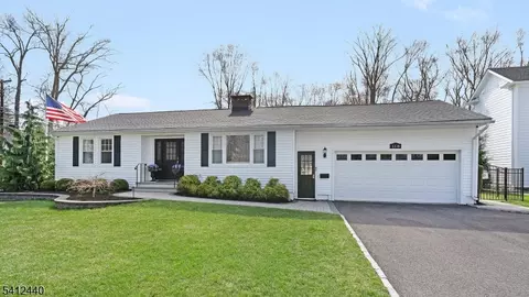 118 Lincoln Ave, Florham Park, NJ 07932