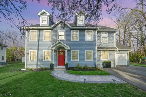 12 Montville Ave, Montville, NJ 07045