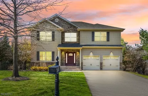 2 Himsl Ct, West Orange, NJ 07052