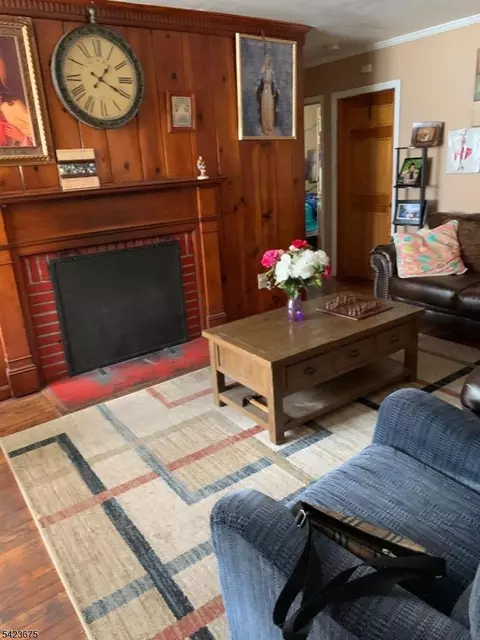 511 Vail Rd, Landing, NJ 07850