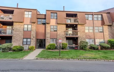 200 Sierra Ct # B, Woodbridge, NJ 07095