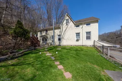 468 Hamburg Tpke, West Milford, NJ 07480